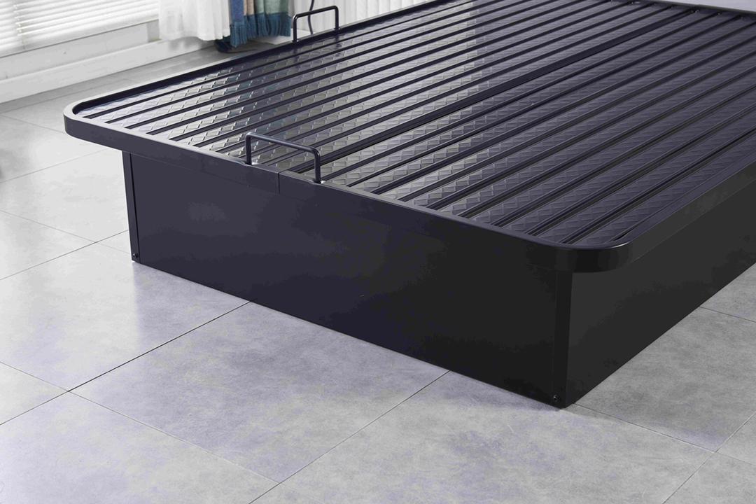 Queen Your Sleep: Heavy-Duty Cold Rolled Steel Bed Frame - Ultimate Support & Style